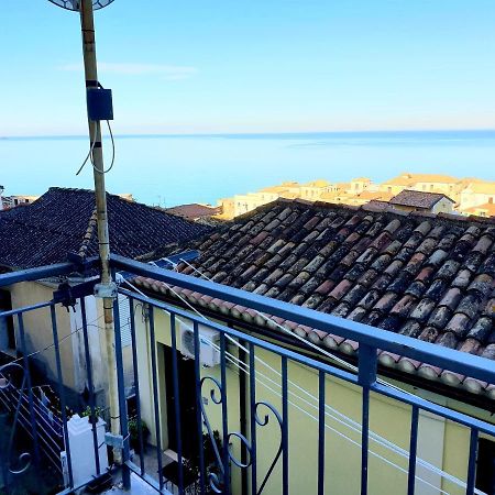 2 Bed Apartment In The Historical Center Pizzo Пиццо Экстерьер фото