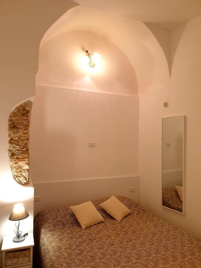 2 Bed Apartment In The Historical Center Pizzo Пиццо Экстерьер фото
