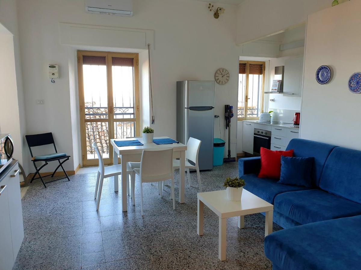 2 Bed Apartment In The Historical Center Pizzo Пиццо Экстерьер фото